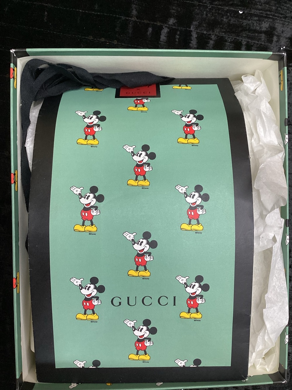 Disney x Gucci Mickey Mouse Crossbody Crossbody Camera Bag - Picture 15 of 16